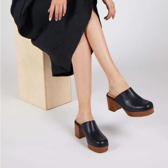 INTENTIONALLY BLANK Shoes - Intentionally Blank Facts Black Leather Clogs Block Stacked Wood Heel